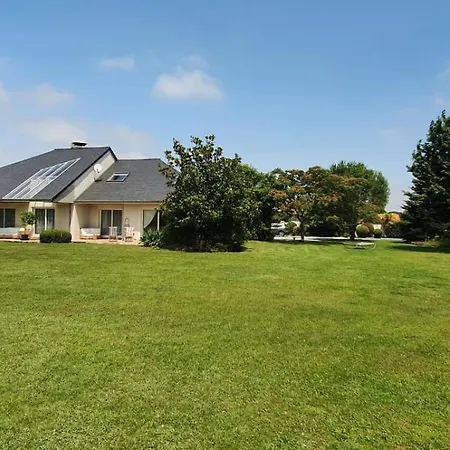 L'ecrin Des Pyrenees - Tarbes Apartment